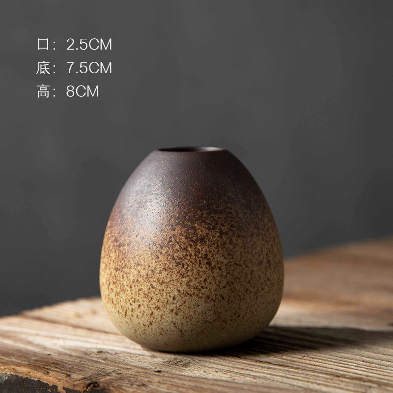 Rounded oval brown-to-cream mini ceramic vase 8 cm high