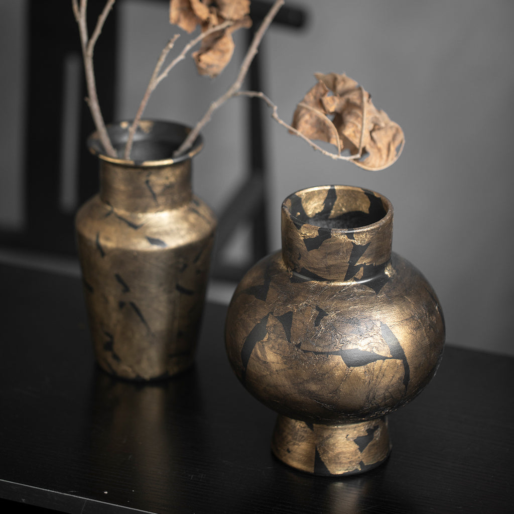 Black gold crackle ceramic vases with dried flowers