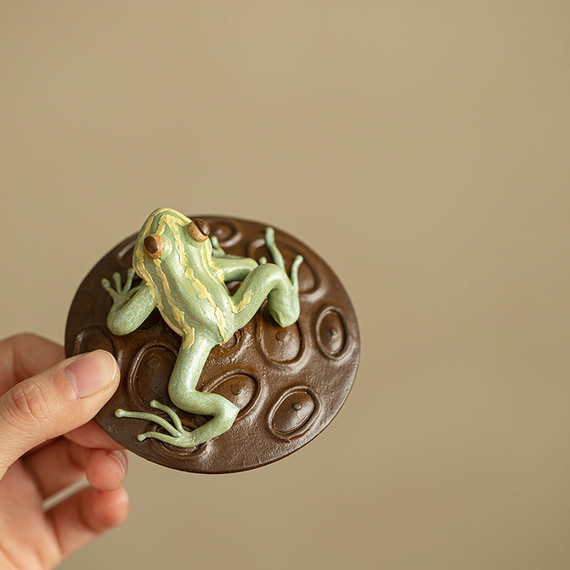 Authentic Jingdezhen Wood-Fired Coarse Stoneware Lotus Pod & Playful Frog Gaiwan - 150ml Handcrafted Chaishao Tea Bowl