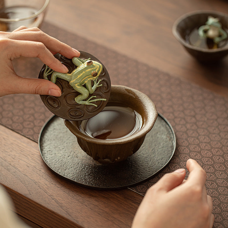 Authentic Jingdezhen Wood-Fired Coarse Stoneware Lotus Pod & Playful Frog Gaiwan - 150ml Handcrafted Chaishao Tea Bowl