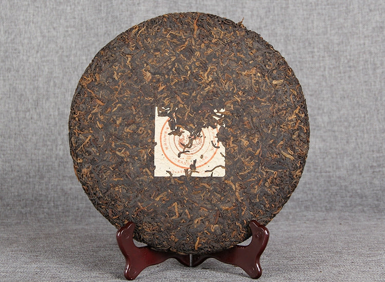 1kg Rui Ma aged shou puer tea cake lifestyle image