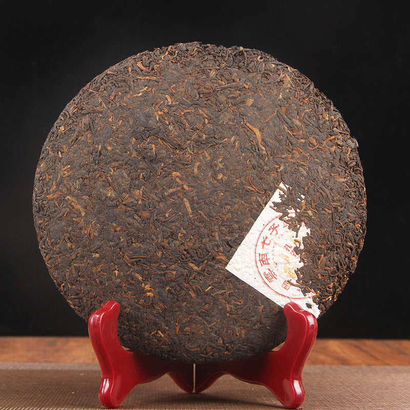 Infused leaves of 2006 Peacock Homeland Bulang Gongting ripe Pu-erh 孔雀之乡叶底