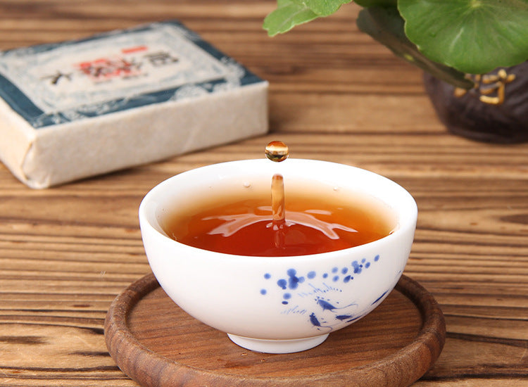 Pasha Qiaomu shou Pu-erh 80g tea brick detail