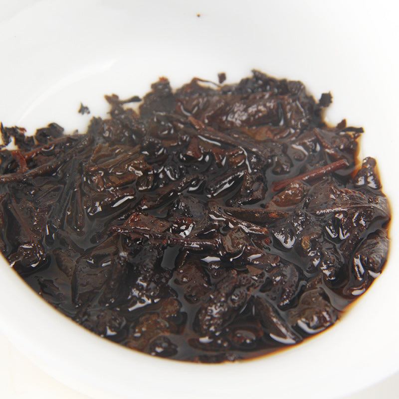 2018 Banzhang shou puer brewed tea presentation