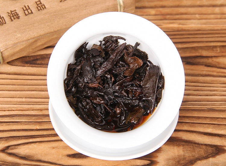 2019 7562 ripe Pu-erh 250g brick lifestyle image