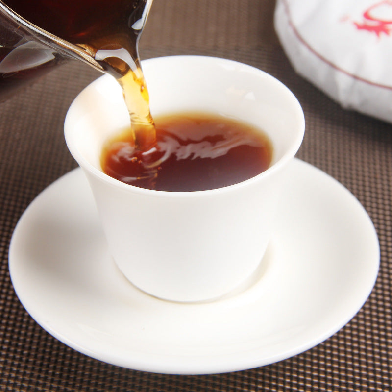 2020 Menghai ripe Pu-erh compressed tea cake detail