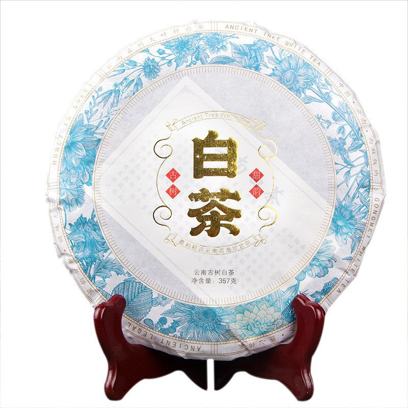 Yunnan ancient-tree white tea compressed leaf detail