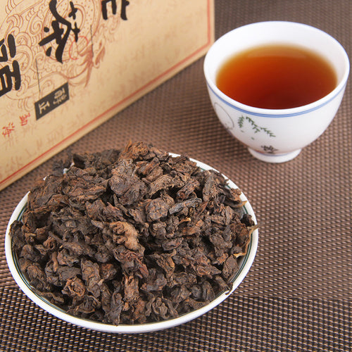 Bulang Lao Cha Tou ripe Pu-erh nugget detail
