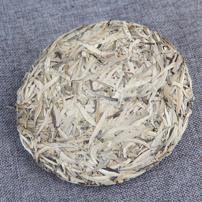 2021 Yugong Yinya Silver Needle Yunnan white tea cake 200g