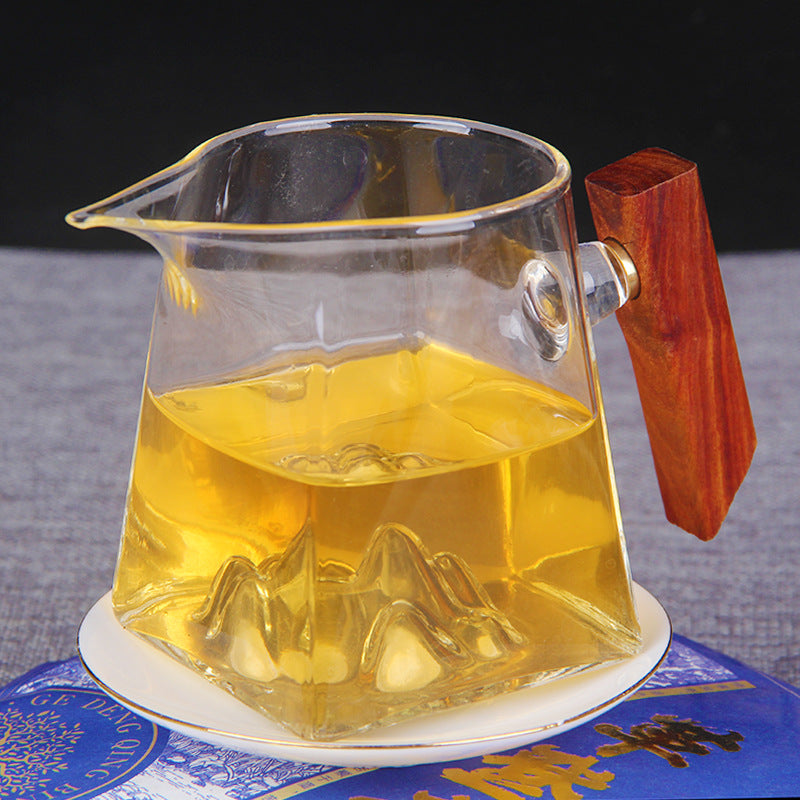2023 ripe Pu-erh compressed tea cake detail
