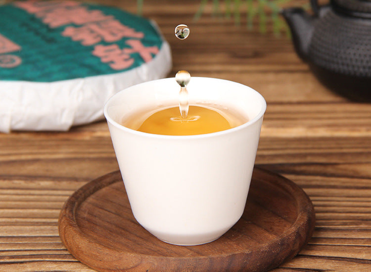 Baihao Yinzhen white tea cake lifestyle detail