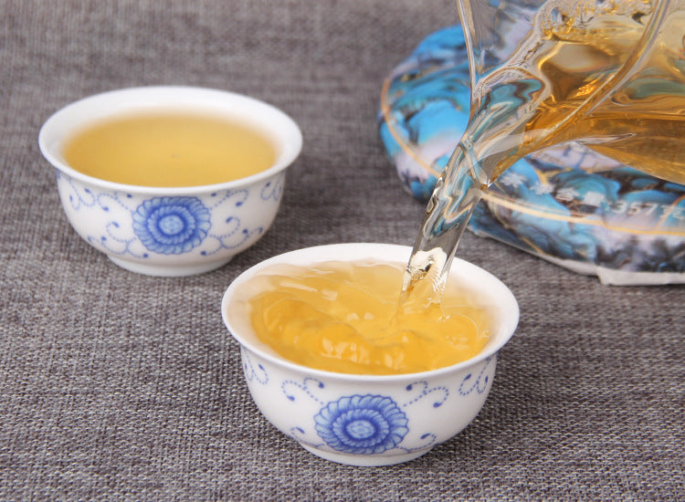 2025 Baiyingshan wild ancient-tree raw Pu-erh tea cake 357g