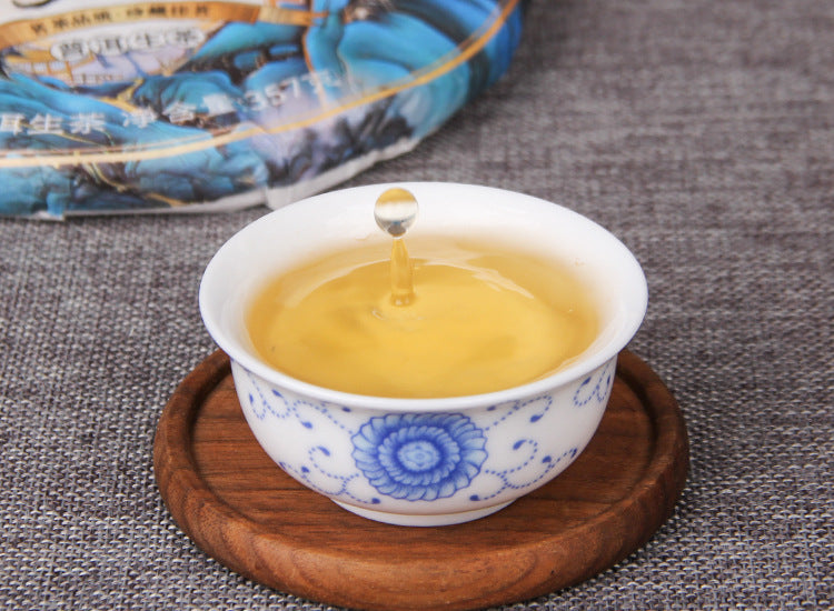 Baiyingshan wild raw Pu-erh wrapper detail