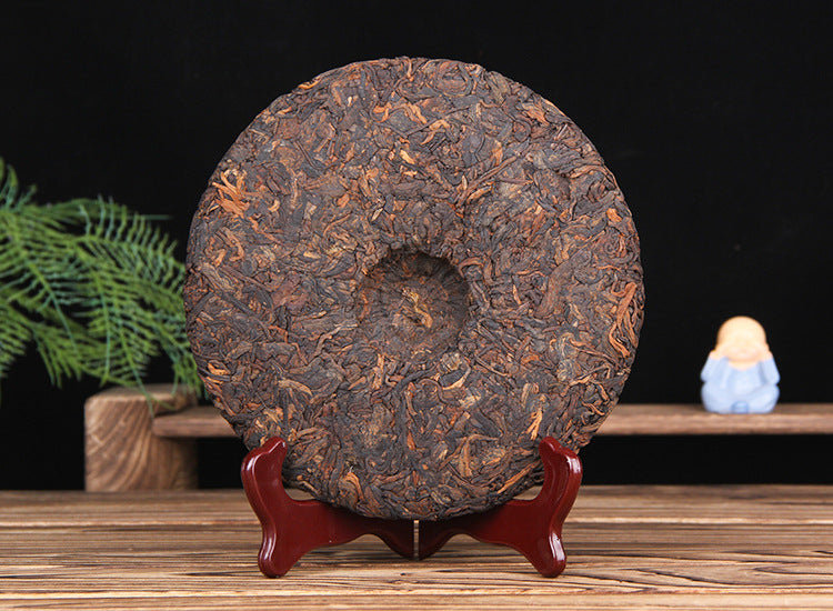 Unwrapped 2025 Bulang Guyun ripe Pu-erh tea cake 357g golden-bud shou puer