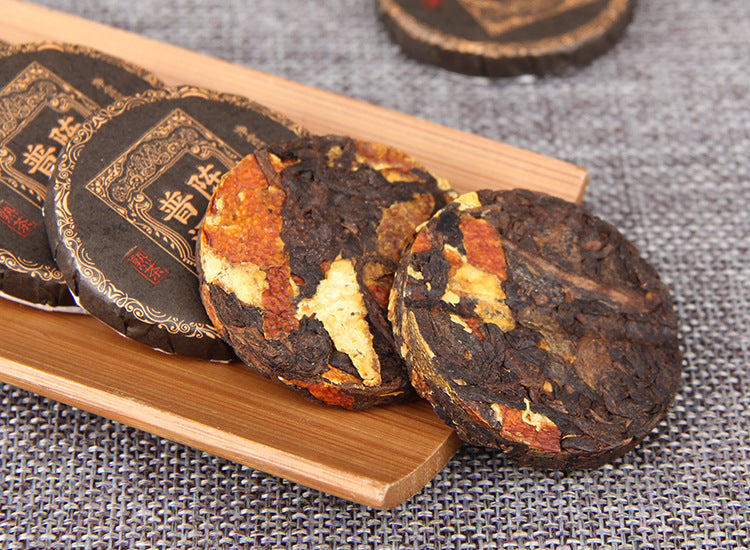 Aged tangerine peel Chenpi ripe Pu-erh mini cakes packaging detail