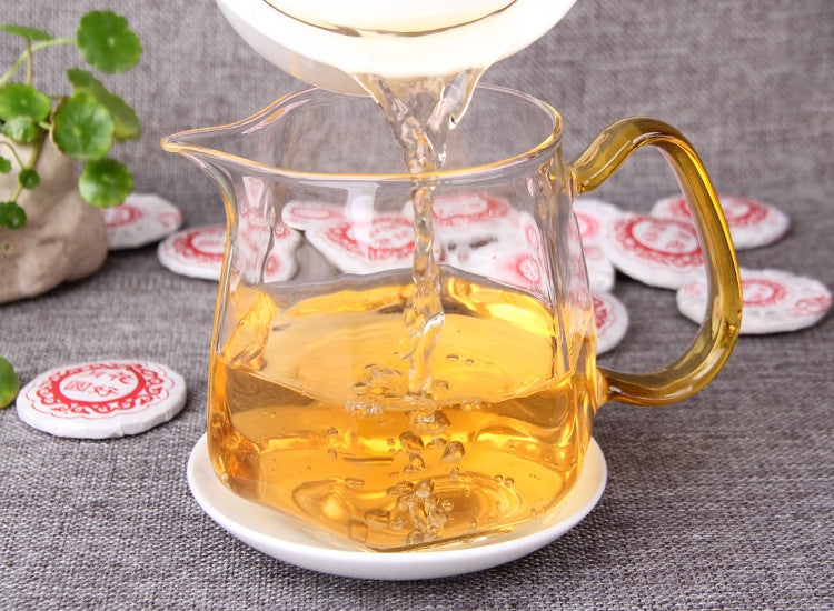 Daxueshan high-mountain raw Pu-erh mini cake gift presentation