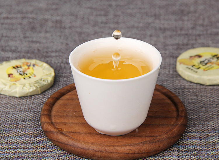 2025 Yunnan Osmanthus White Tea mini cake 桂花奶白 floral compressed white tea