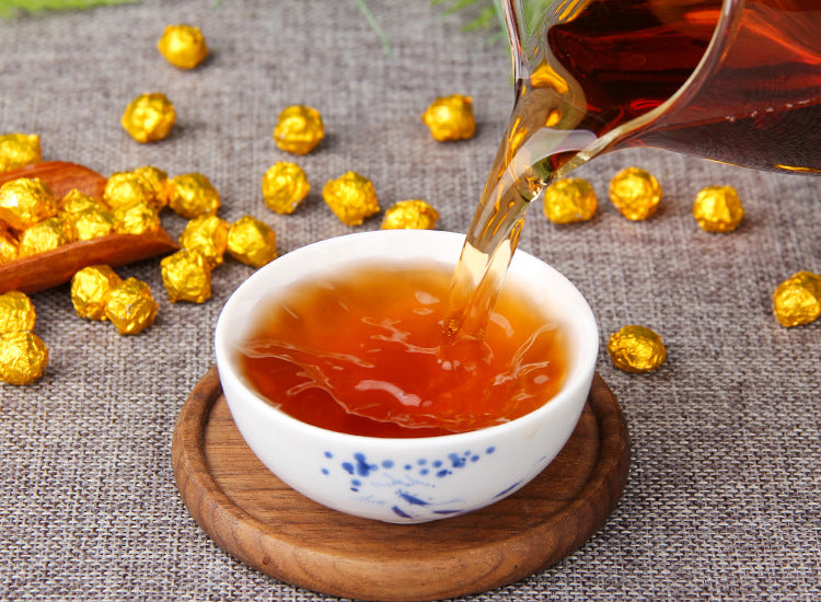 Sticky Rice Aroma Ripe Pu-erh Tea Paste poured tea liquor 糯香熟茶膏