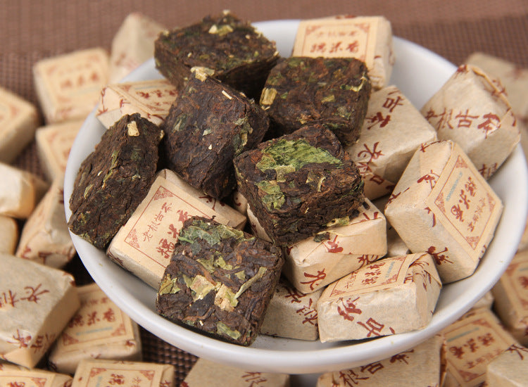 Sticky Rice Aroma Aged Ripe Pu-erh mini bricks bowl presentation 糯米香熟普小方砖