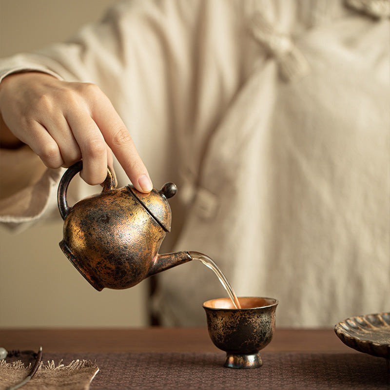 Handcrafted Ancient Shino Ware 24K Gold-Gilded Siting Teapot - 180ml Gongfu Teapot