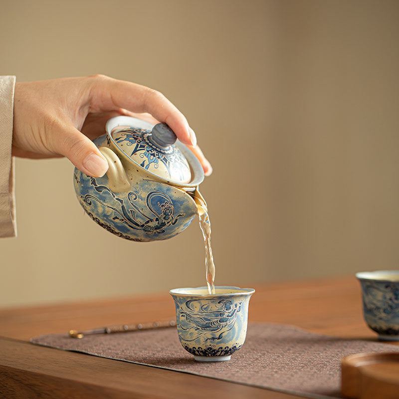 Authentic Jingdezhen Dunhuang Flying Apsaras Flint Red & Blue-and-White Side-Grip Teapot - 180ml Gongfu Teapot