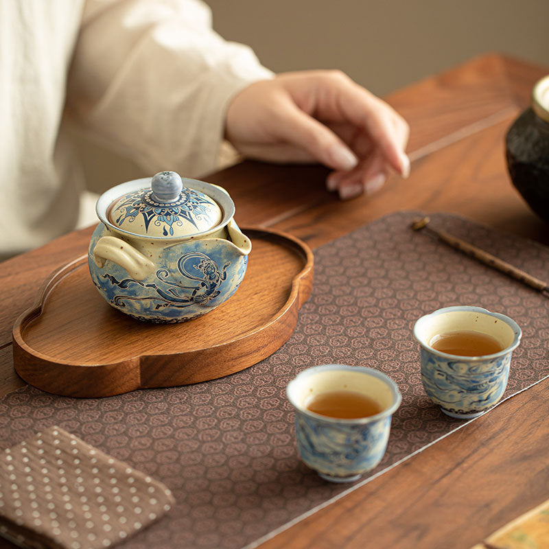 Authentic Jingdezhen Dunhuang Flying Apsaras Flint Red & Blue-and-White Side-Grip Teapot - 180ml Gongfu Teapot