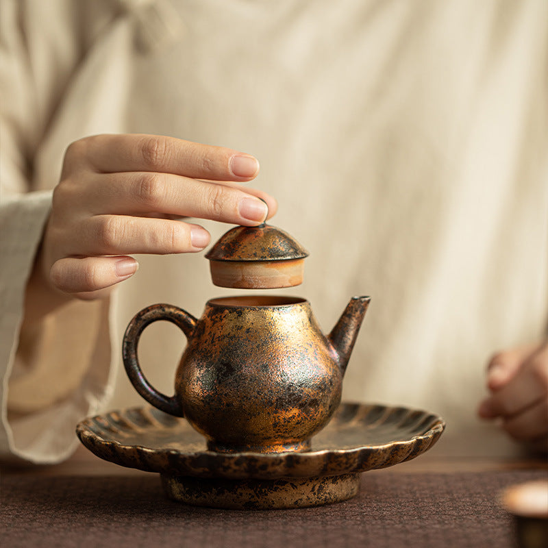 Handcrafted Ancient Shino Ware 24K Gold-Gilded Siting Teapot - 180ml Gongfu Teapot