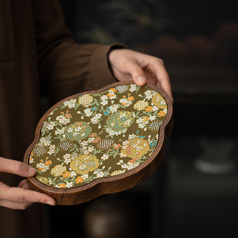 Neo-Chinese Myriad Flowers Gourd-Silhouette Waterproof Silk Brocade Dry-Brewing Tea Mat & Tray - 45cm Teaware Accessories
