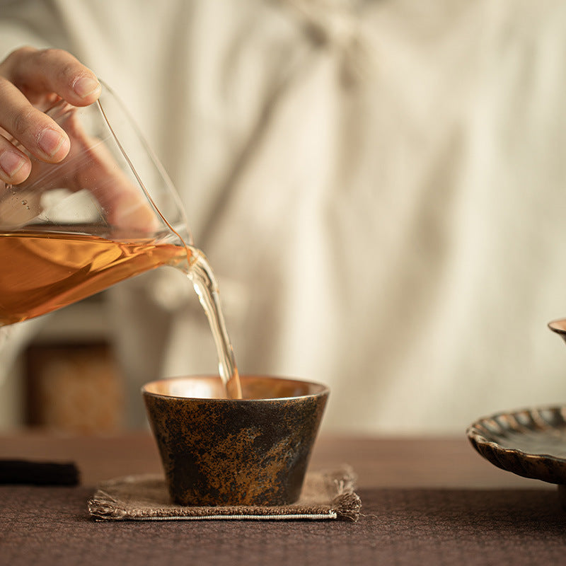 Handcrafted Ancient Shino Ware 24K Gold-Gilded Horseshoe Master Teacup - 85ml Gongfu Teacup