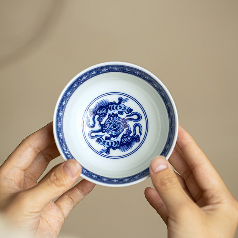 Authentic Jingdezhen Hand-Painted Blue & White Interlocking Lotus Large Master Teacup - 120ml Gongfu Teacup