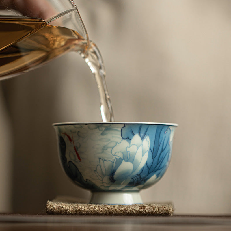 Authentic Jingdezhen Handcrafted Blue & White Hovering Lid Master Tasting Cup - 80ml Gongfu Teacup