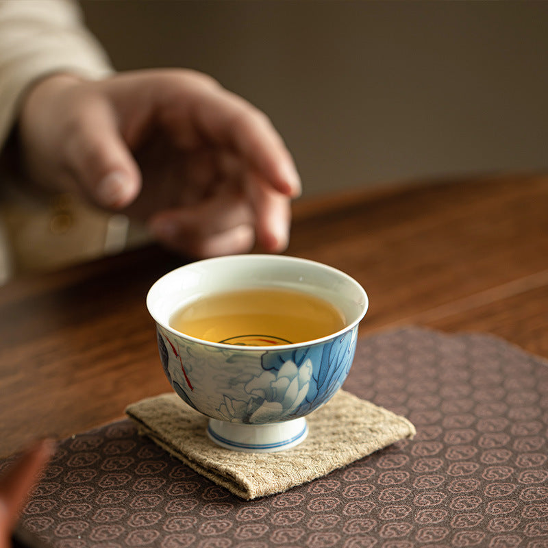 Authentic Jingdezhen Handcrafted Blue & White Hovering Lid Master Tasting Cup - 80ml Gongfu Teacup