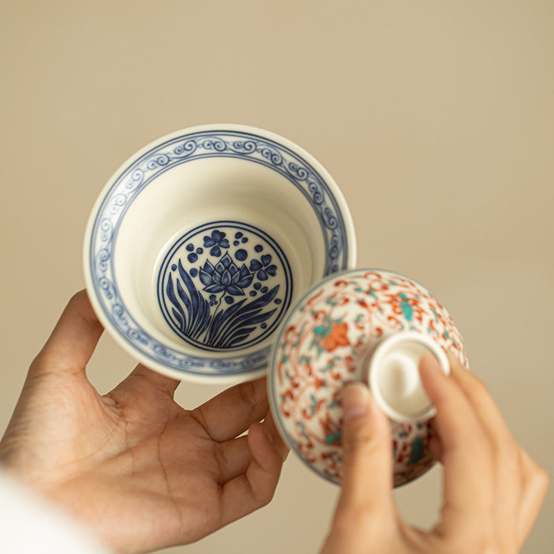 Authentic Jingdezhen Hand-Painted Fencai Interlocking Lotus Hovering Sancai Gaiwan Tea Bowl - 160ml