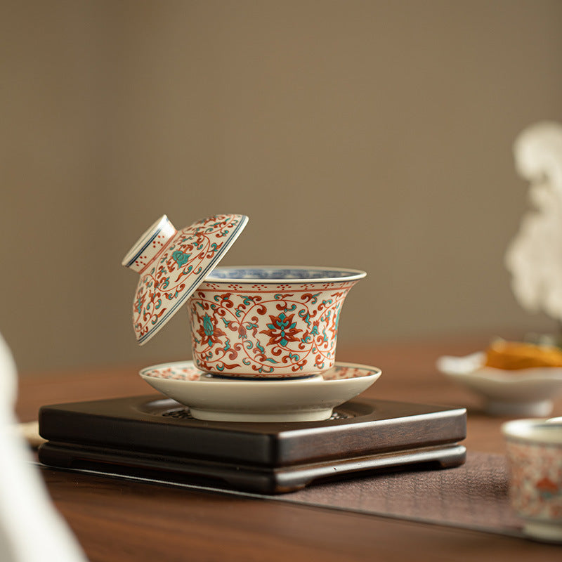 Authentic Jingdezhen Hand-Painted Fencai Interlocking Lotus Hovering Sancai Gaiwan Tea Bowl - 160ml