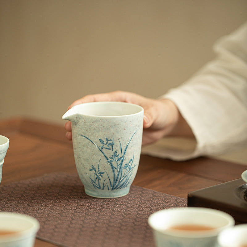 Authentic Jingdezhen Hand-Painted Dancing Orchid Porcelain Tea Fairness Pitcher - 190ml