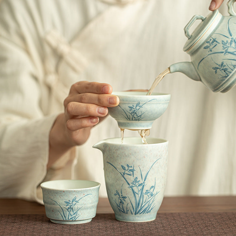 Authentic Jingdezhen Hand-Painted Dancing Orchid Porcelain Tea Fairness Pitcher - 190ml