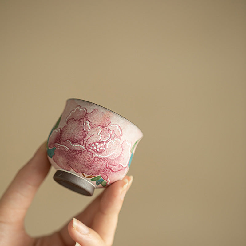 Antique Rock Clay Kohiki Peony Hand-Painted Master Teacup - 85ml Gongfu Teacup