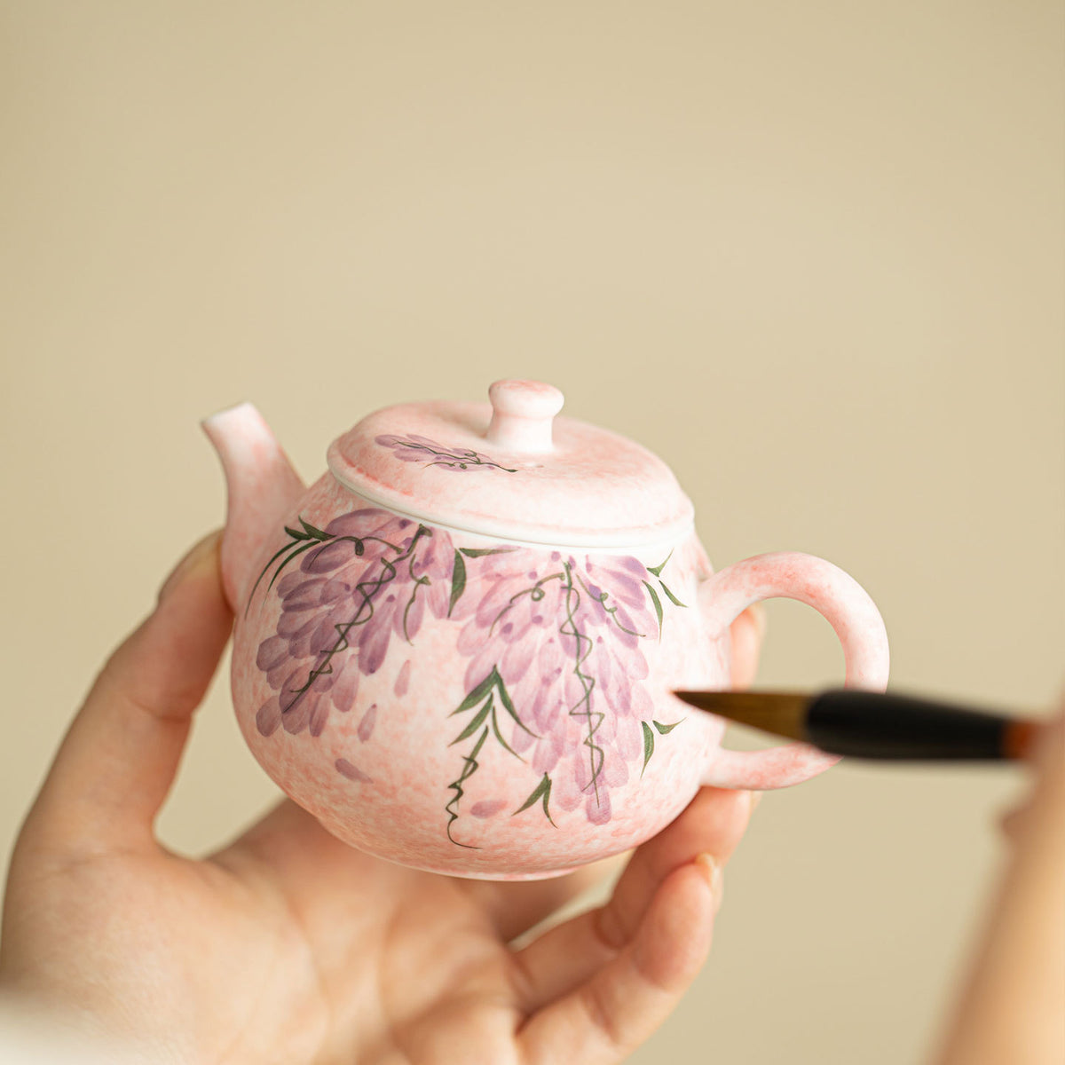 Authentic Rock Mineral White Mist Wisteria Dezhong Ceramic Teapot - 190ml Luxury Gongfu Teapot