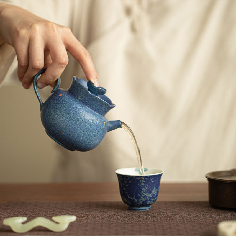 Authentic Jingdezhen Hand-Glazed Blue Gold-Splashed Ceramic Master Teacup - 85ml Gongfu Teacup