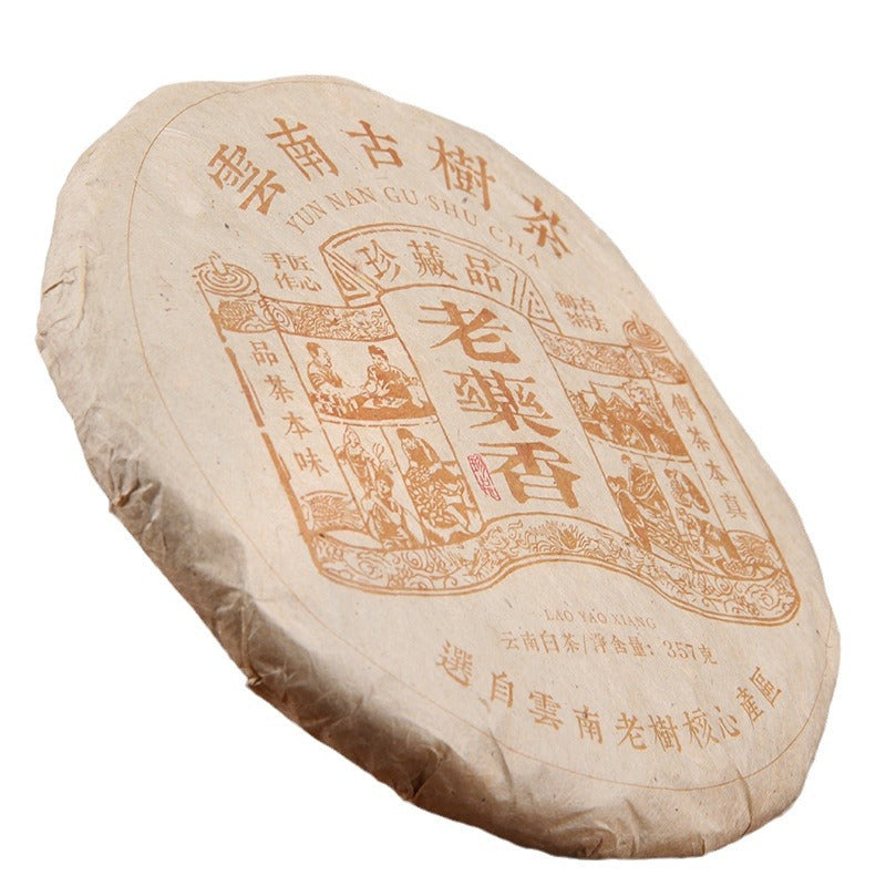 Aged Yunnan white tea cake leaf detail