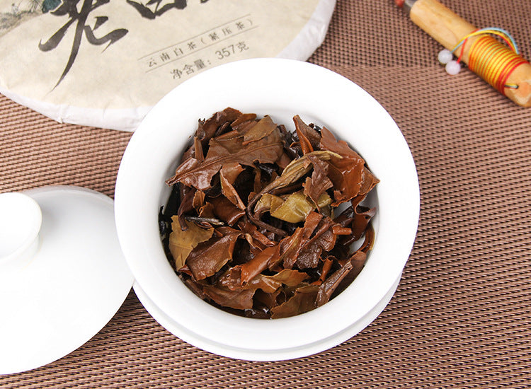 Yunnan sun-dried aged white tea 357g cake product view