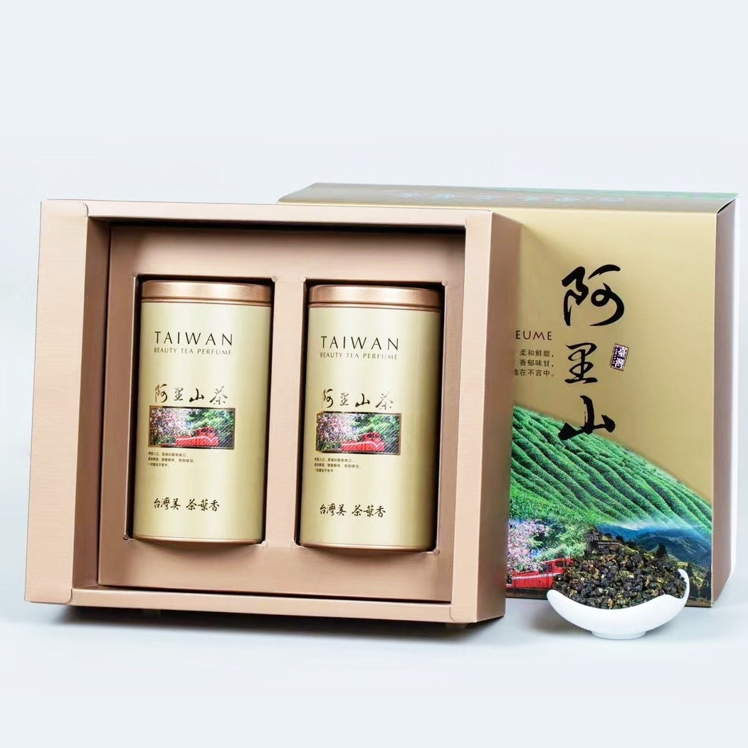 Rolled Taiwan high mountain oolong tea leaves