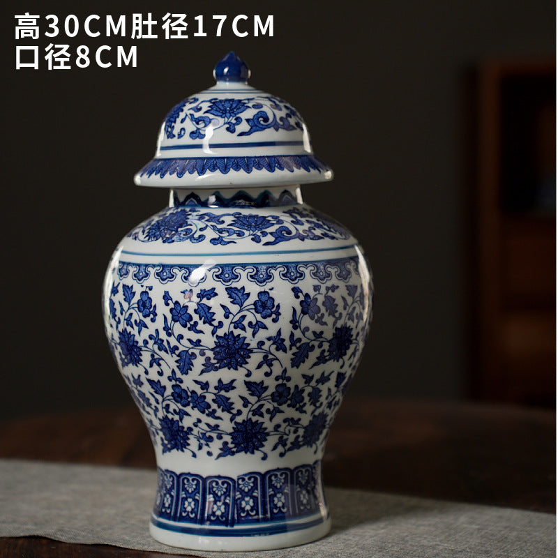 Blue and white lidded baluster jar, 30 cm high