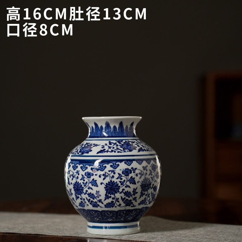 Blue and white squat open ceramic jar, 16 cm high