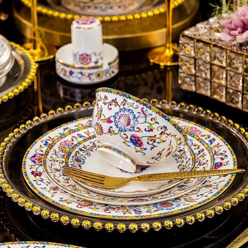 Cha Zi Yan Hong enamel bone china cup bowl plate and gold tableware detail