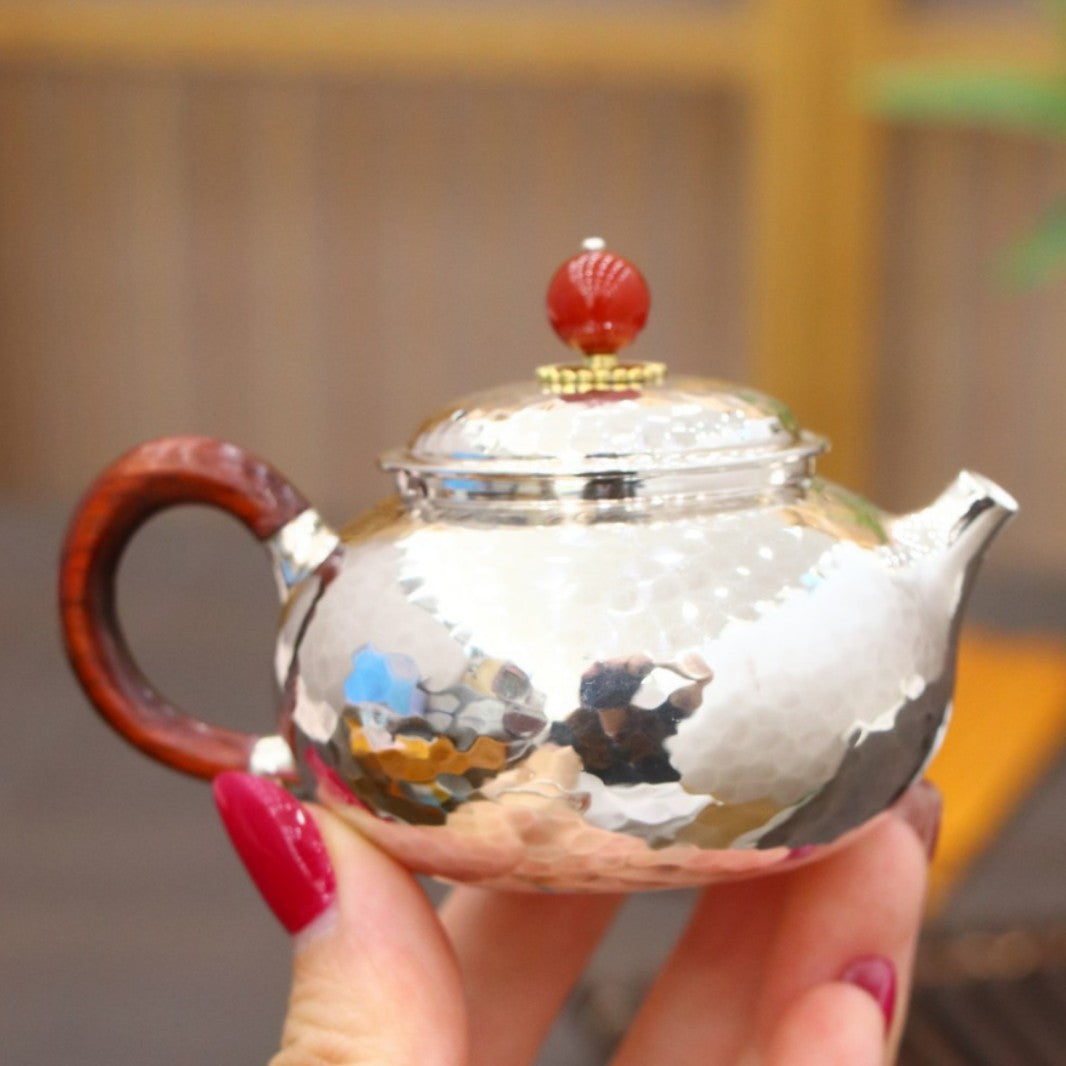 Pure silver Gongfu teapot craftsmanship
