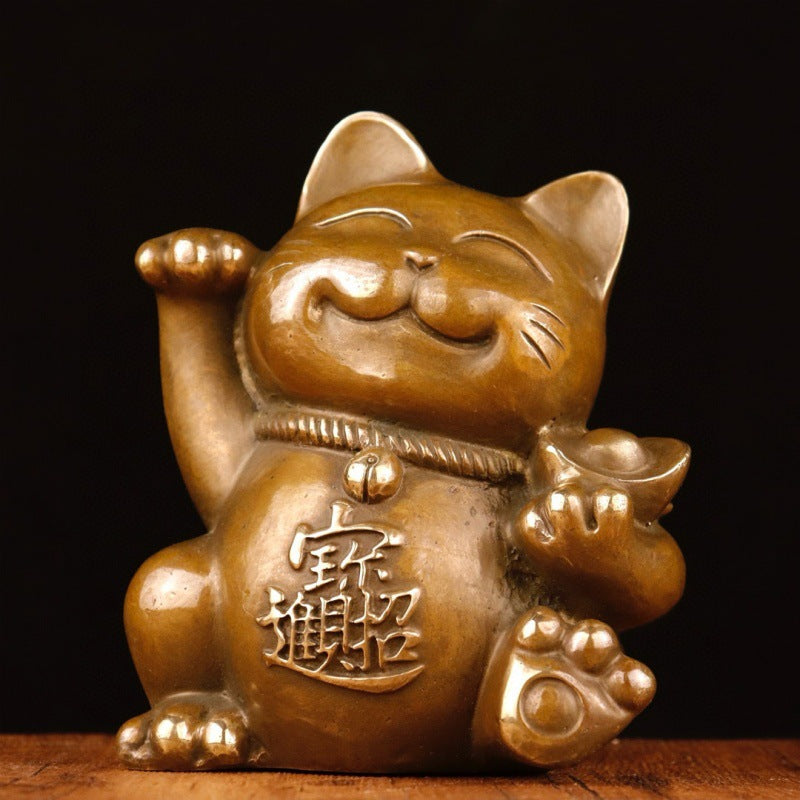 Antique yellow copper lucky cat Zhao Cai Mao sculpture holding an ingot for shop office cashier counter and business opening decor