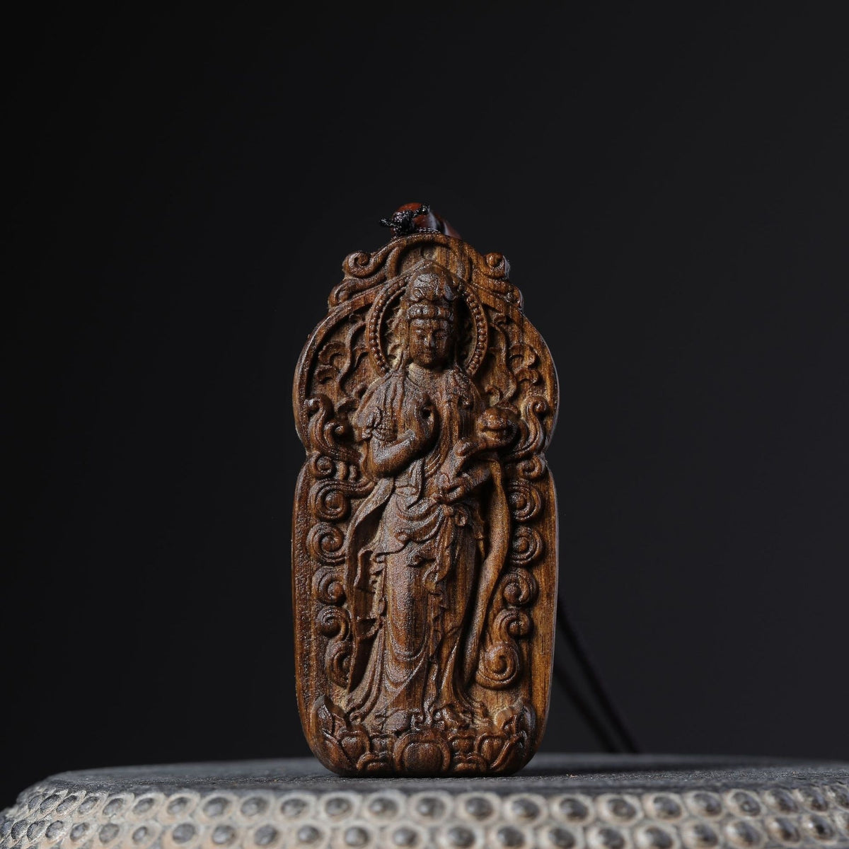 Chenxiang wood standing Guanyin pendant with lotus and cloud relief