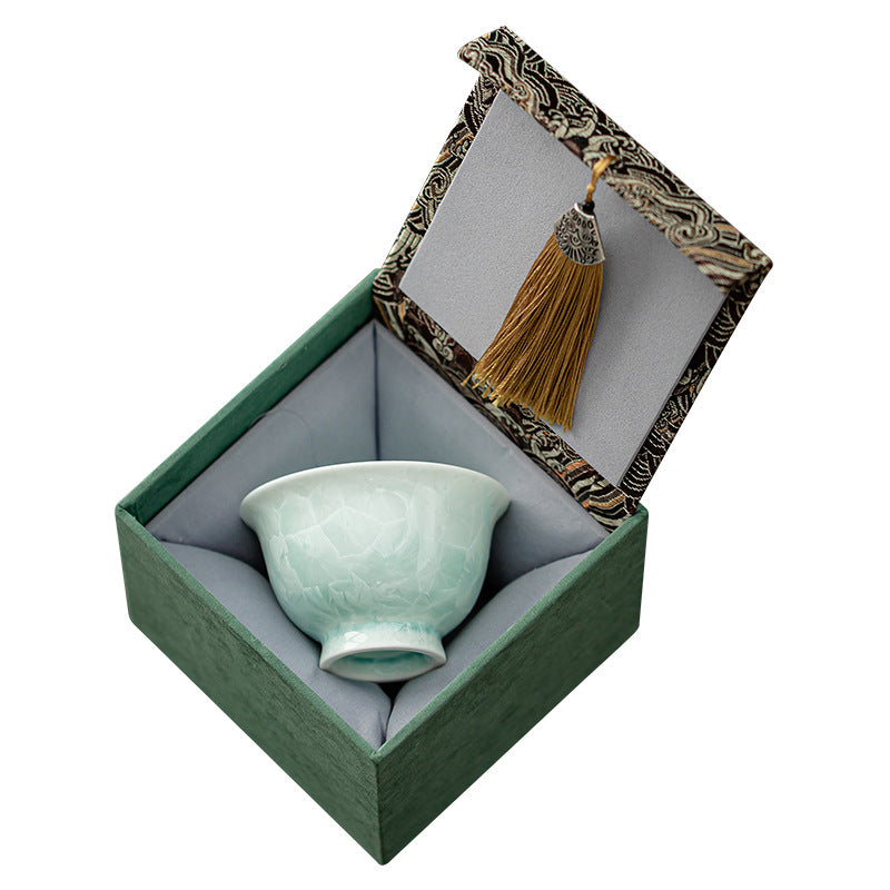 Ice crystal glaze ceramic Gongfu tea cup gift box in celadon green
