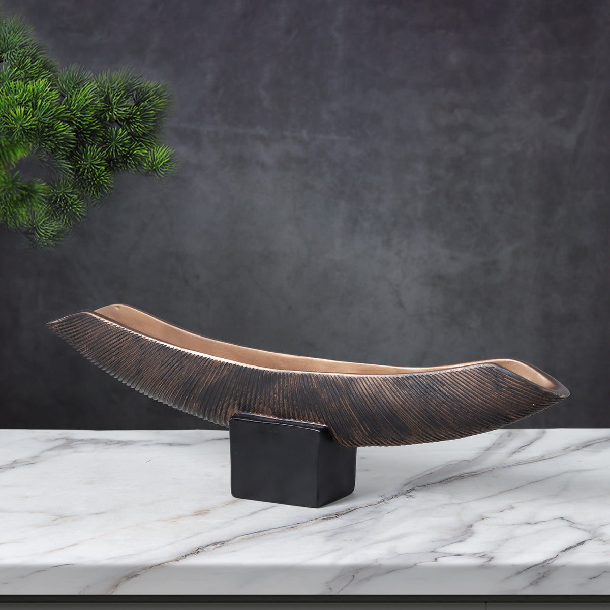 47.5 cm New Chinese abstract resin sculpture side profile